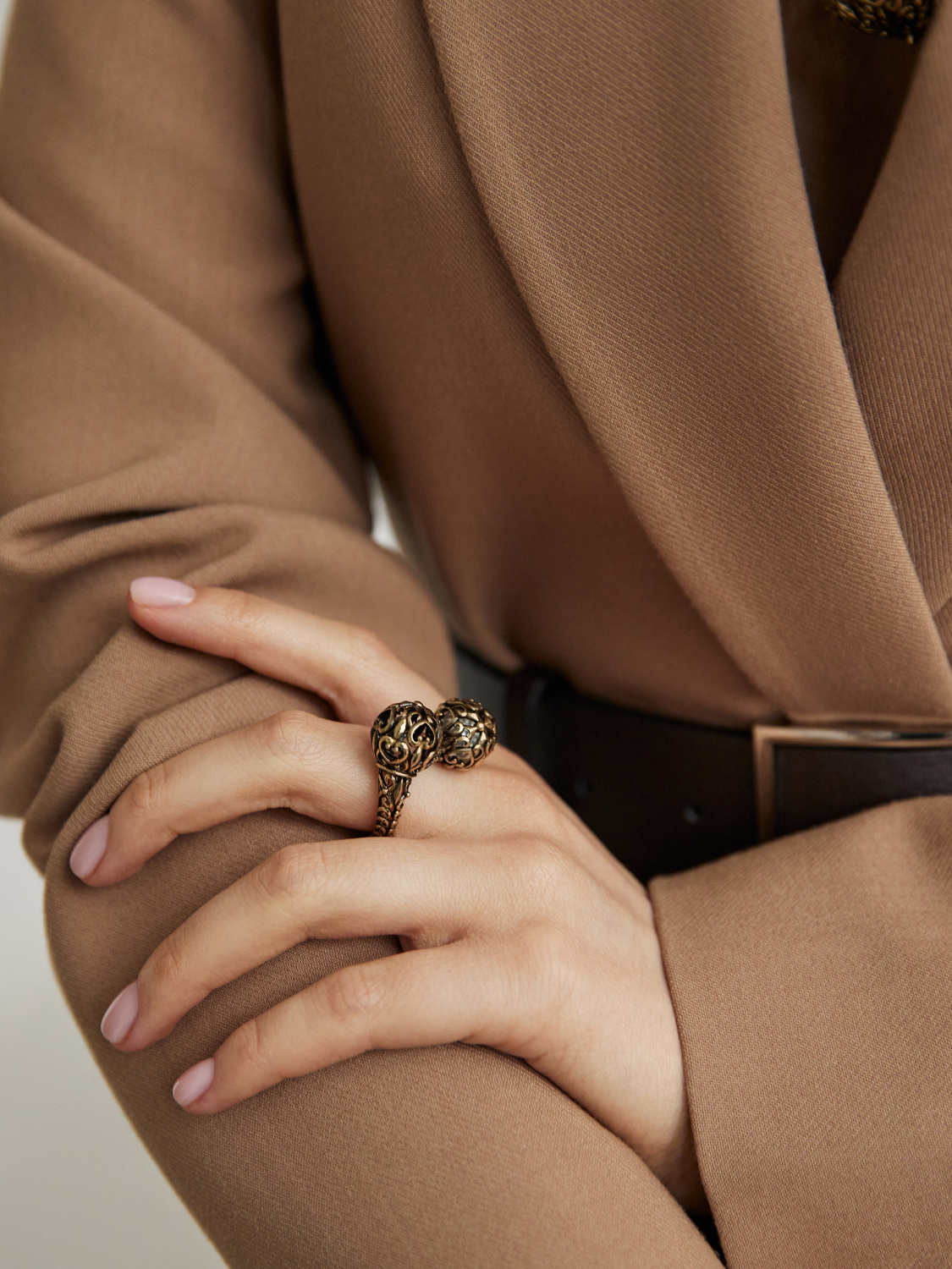 AN1900 Ring SFERA