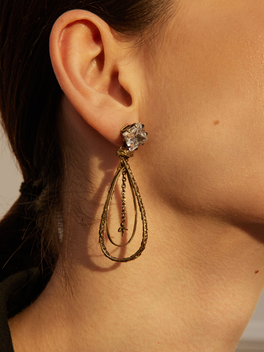 OR1605 CRYSTAL Earings VIVIENNE