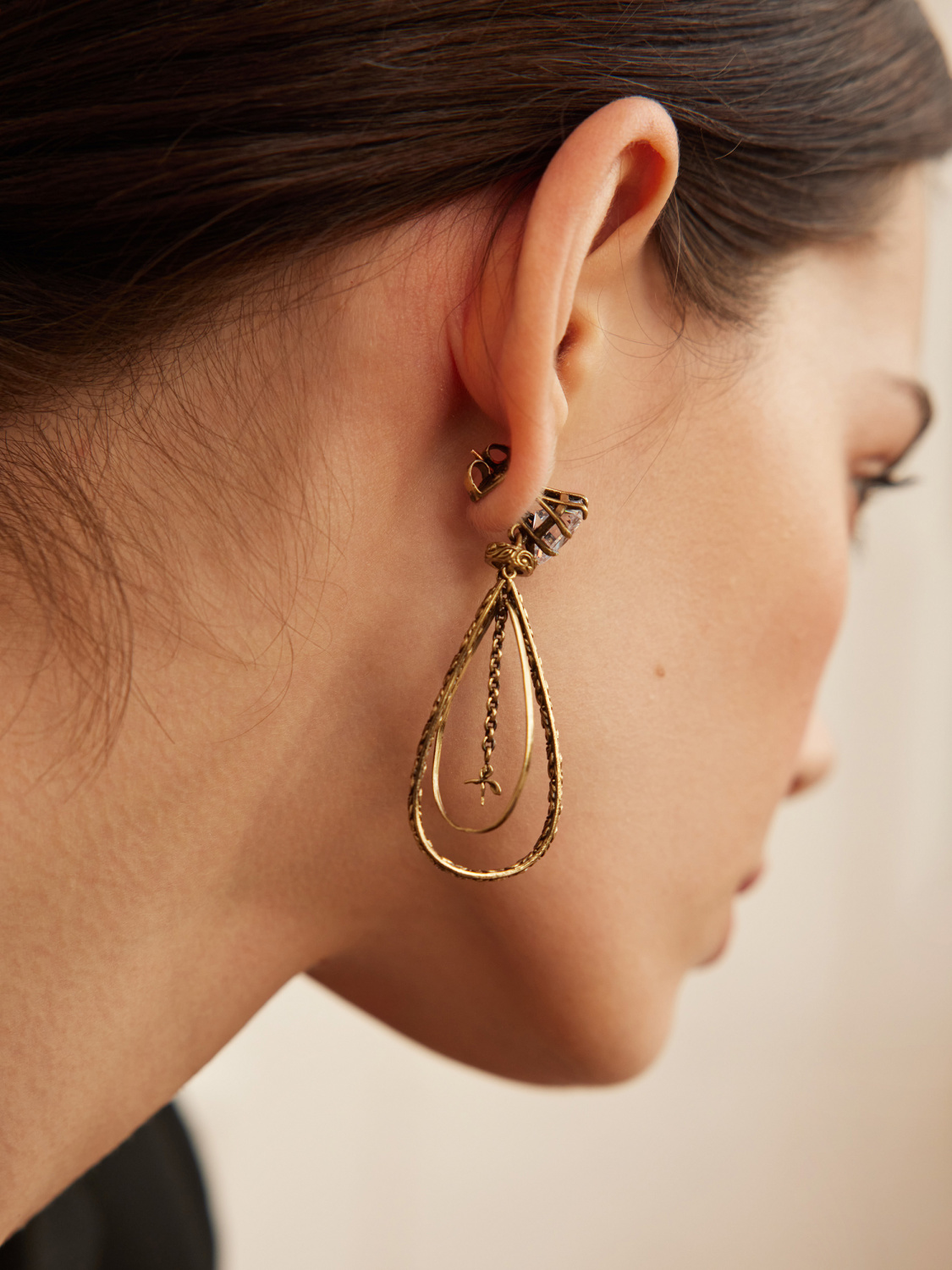 OR1605 CRYSTAL Earings VIVIENNE